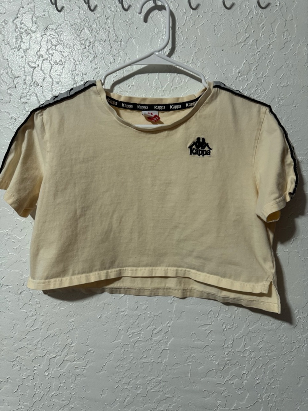 Kappa 222 Banda Apua Women's crop top
Size Small